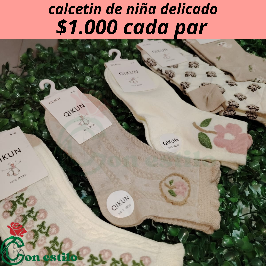 calcetin de niña delicado $1.000 cada par